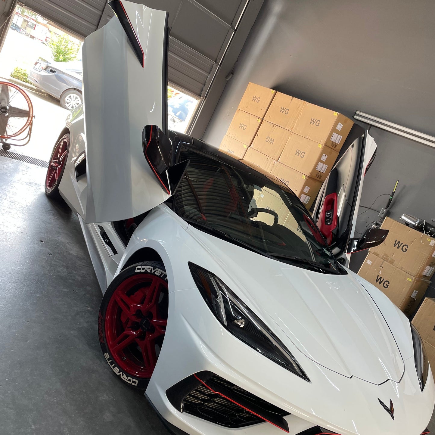Vertical Lambo Door Kit for Chevrolet Corvette C8 (2020–2026)
