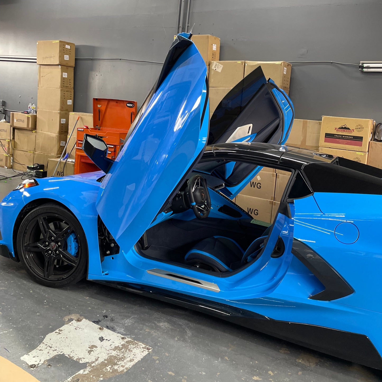 Vertical Lambo Door Kit for Chevrolet Corvette C8 (2020–2026)
